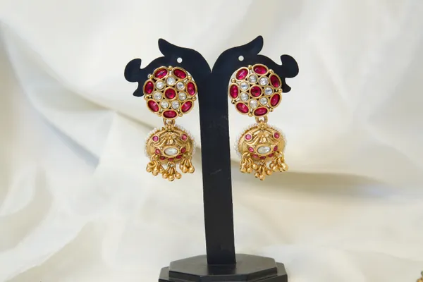 Multicolor_Gold_Toned_Ruby_Red_Kundan_Jhumka_Earrings_For_Women