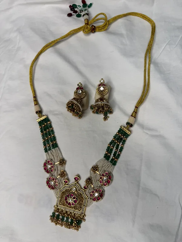 Multicolor_Antique_Gold_Kundan_Meenakari_Beaded_Necklace_And_Jhumka_Set_For_Women