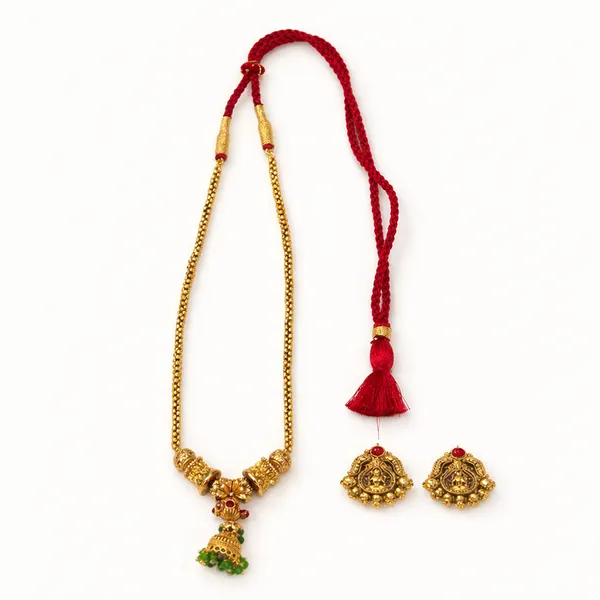 Antique_Gold_Temple_Necklace_Set_With_Red_Green_Accents_For_Women
