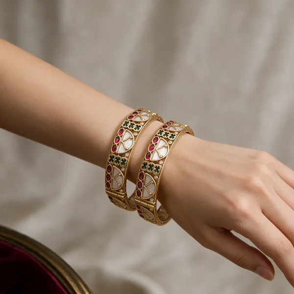 Gold-Toned_Alloy_Kundan_Multicolor_Stone_Bangle_Set_For_Women