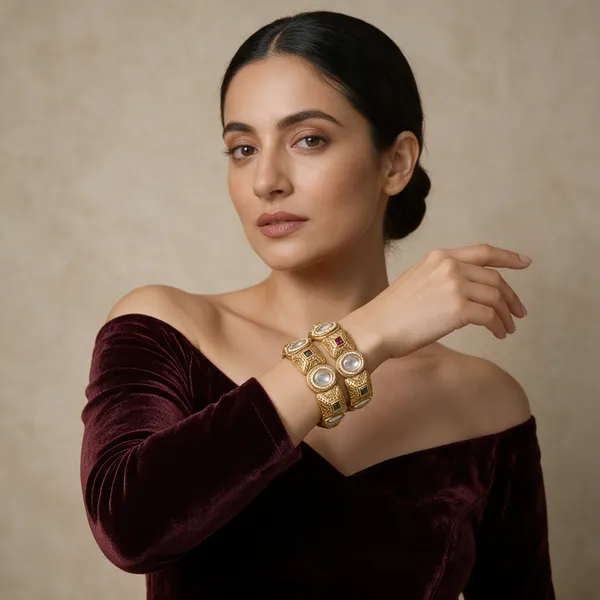 Gold-Toned_Alloy_Kundan_White_Red_Green_Stone_Bangle_Set_For_Women