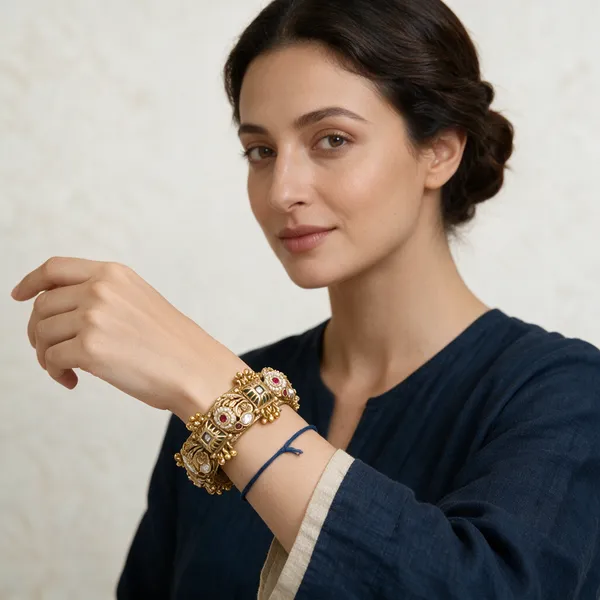 Multicolor_Gold-Toned_Kundan_Stone_Embellished_Bangles_For_Women