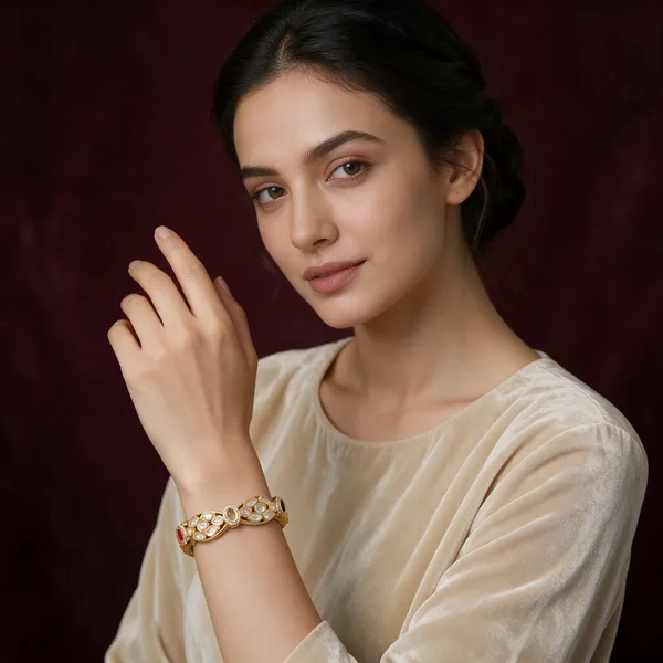 Gold-Toned_Alloy_Kundan_Pearl_Leaf_Bangle_For_Women