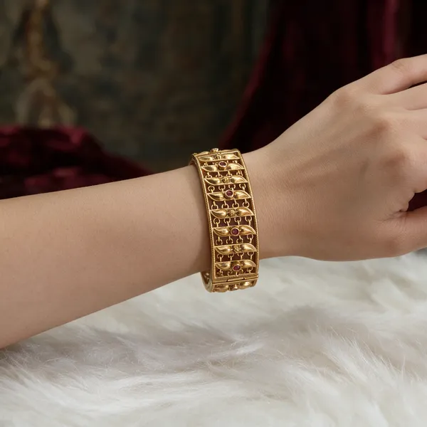 Gold-Toned_Copper_Alloy_Ruby_Paisley_Bangle_Set_For_Women