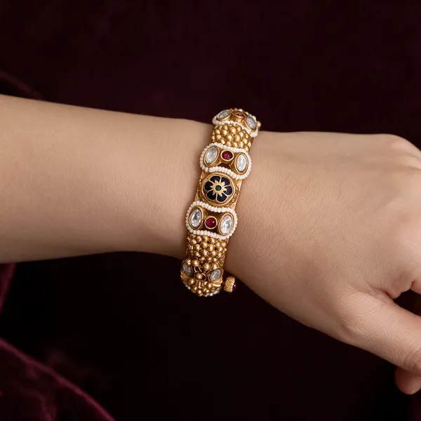 Gold-Toned_Copper_Alloy_Kundan_Meenakari_Bracelet_For_Women