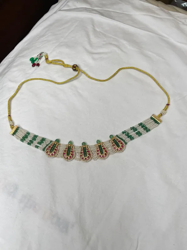 Multicolor_Green_Red_Stone_Beaded_Choker_Necklace_Set_For_Women