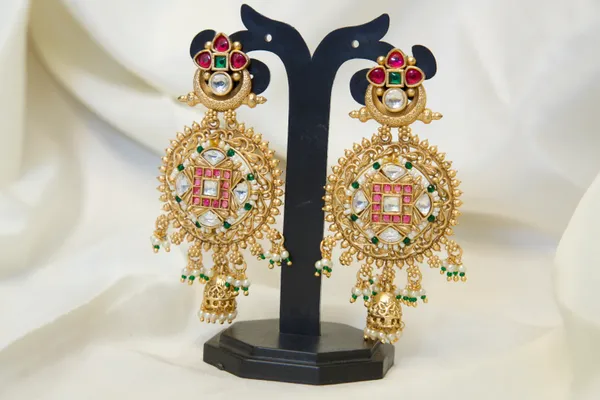 Gold-Toned_Copper_Alloy_Kundan_Chandbali_Jhumka_Earrings_For_Women