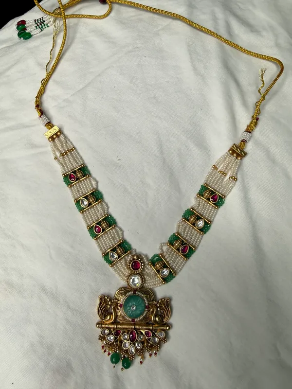Green_Gold-Toned_Alloy_Pearl_Kundan_Stone_Necklace_Set_For_Women
