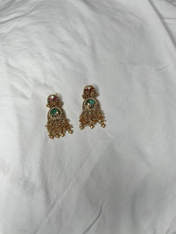 Antique_Gold_Copper_Alloy_Kundan_Green_Pink_Stone_Necklace_Set_For_Women