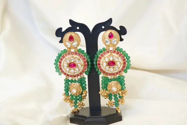 Gold-Toned_Copper_Alloy_Kundan_Green_Beaded_Long_Drop_Earrings_For_Women