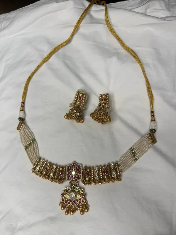Multicolor_Antique_Gold_Beaded_Necklace_Set_With_Jhumka_Earrings_For_Women