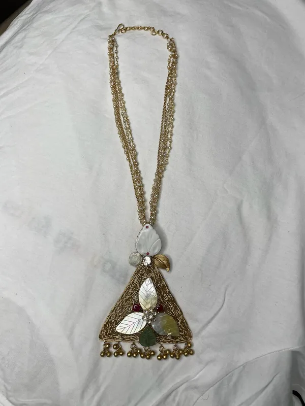 Multicolor_Antique_Gold_Geometric_Triangle_Pendant_Necklace_Set_For_Women