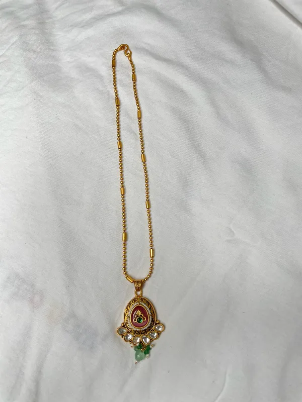 Multicolor_Gold_Toned_Ruby_Red_Green_Kundan_Pendant_Earring_Set_For_Women