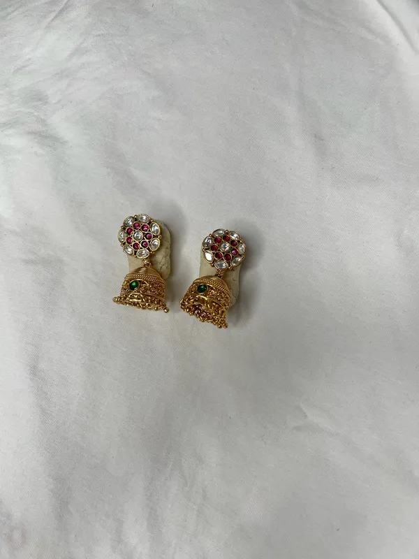 Antique_Gold_Copper_Alloy_Kundan_Green_Pink_Jhumka_Necklace_Set_For_Women