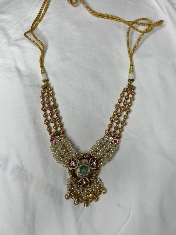 Antique_Gold_Copper_Alloy_Kundan_Green_Pink_Jhumka_Necklace_Set_For_Women