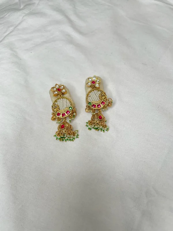Multicolor_Alloy_Antique_Gold_Temple_Necklace_Jhumka_Set_For_Women