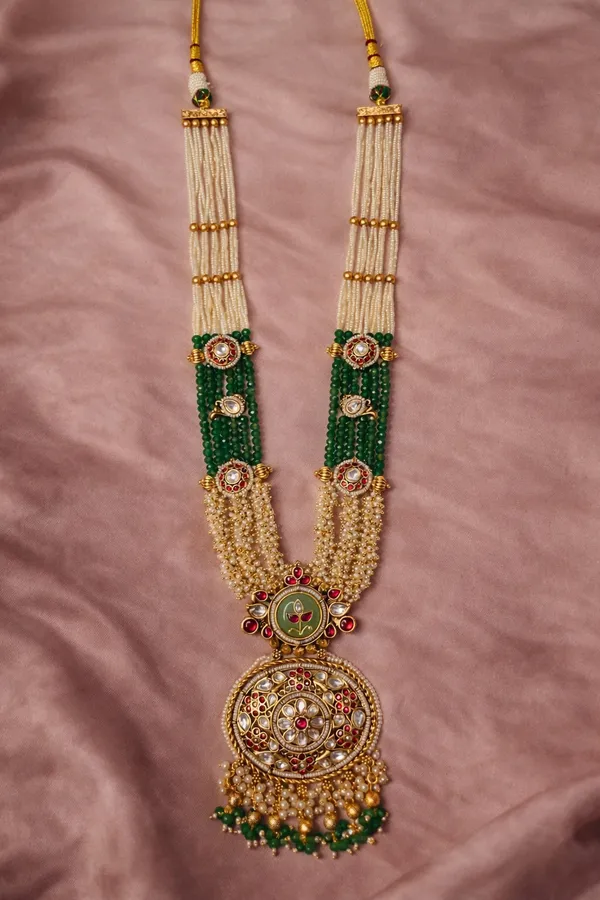 Multicolor_Pearl_Emerald_Beaded_Long_Kundan_Pendant_Necklace_For_Women