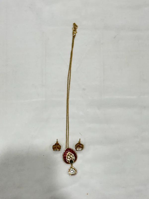 Red_Gold-Toned_Copper_Alloy_Crystal_Pendant_Necklace_Set_For_Women
