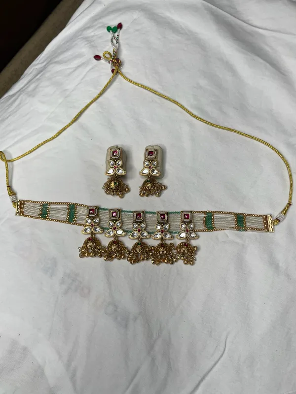 Multicolor_Antique_Gold_Kundan_Meenakari_Choker_Necklace_Set_For_Women
