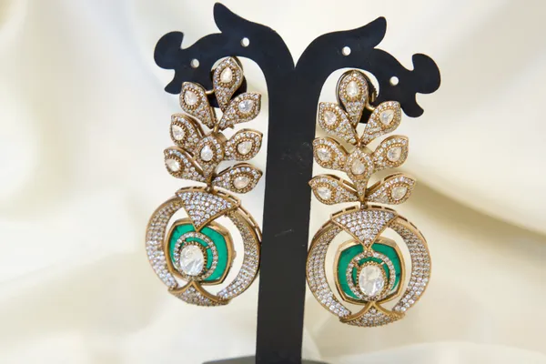 Antique_Gold-Toned_Mint_Green_Kundan_Leaf_Motif_Drop_Earrings_For_Women