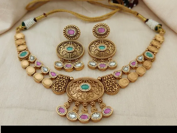Multicolor_Antique_Gold-Toned_Necklace_Set_With_Pink_Green_Stones_For_Women