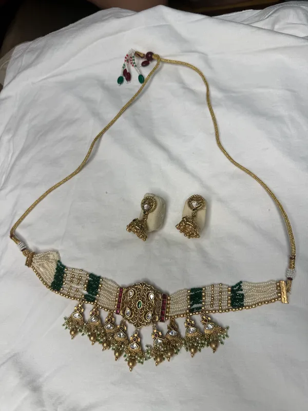 Multicolor_Pearl_Green_Stone_Choker_Necklace_Set_For_Women