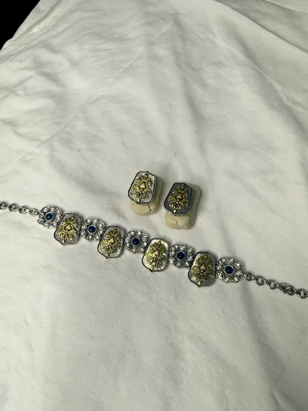 Silver-Toned_Alloy_Rectangular_Slider_Bead_Necklace_For_Women