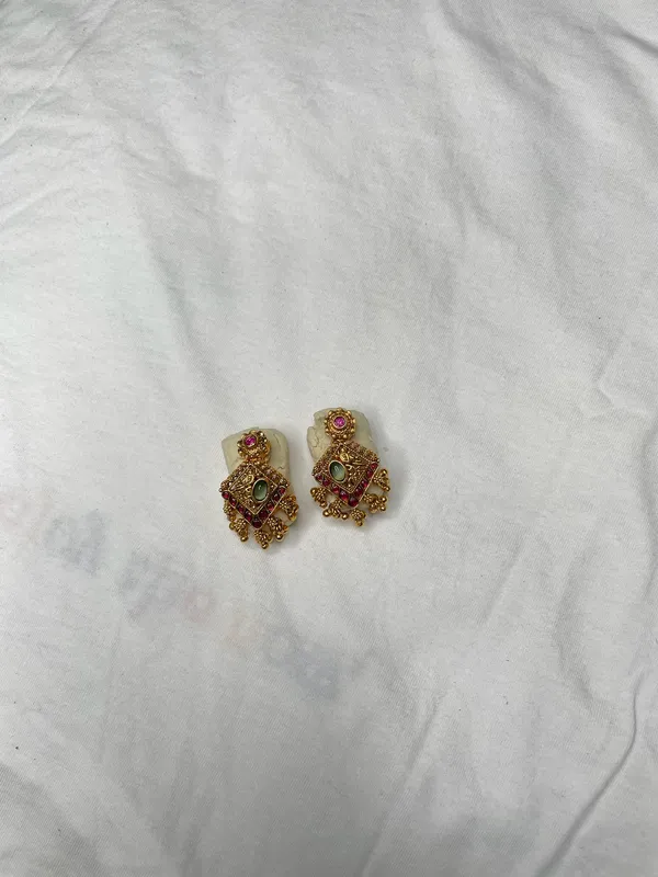 Multicolor_Antique_Gold_Kundan_Pendant_Necklace_Set_For_Women
