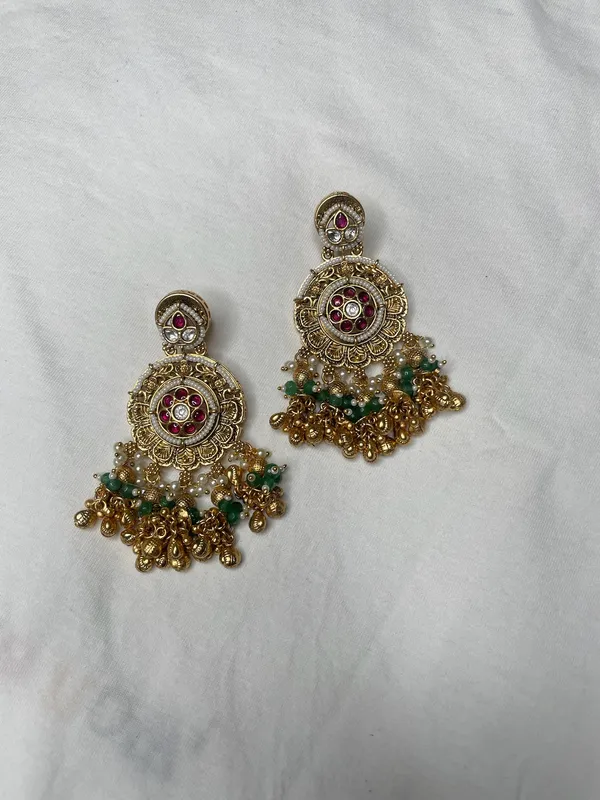 Multicolor_Gold-Toned_Kundan_Necklace_Set_With_Green_Beads_Pearls_For_Women