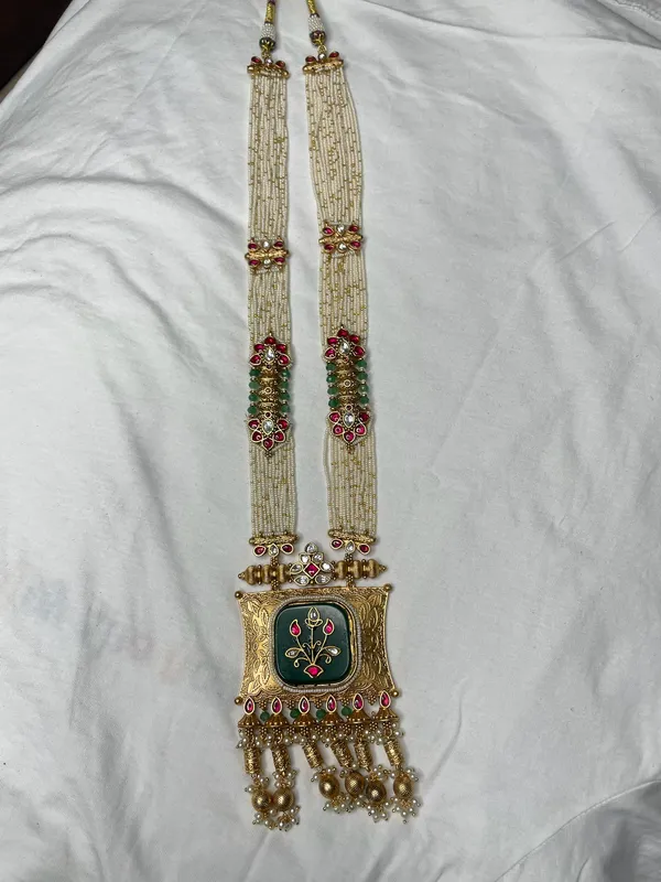 Multicolor_Antique_Gold_Kundan_Beaded_Necklace_Set_For_Women