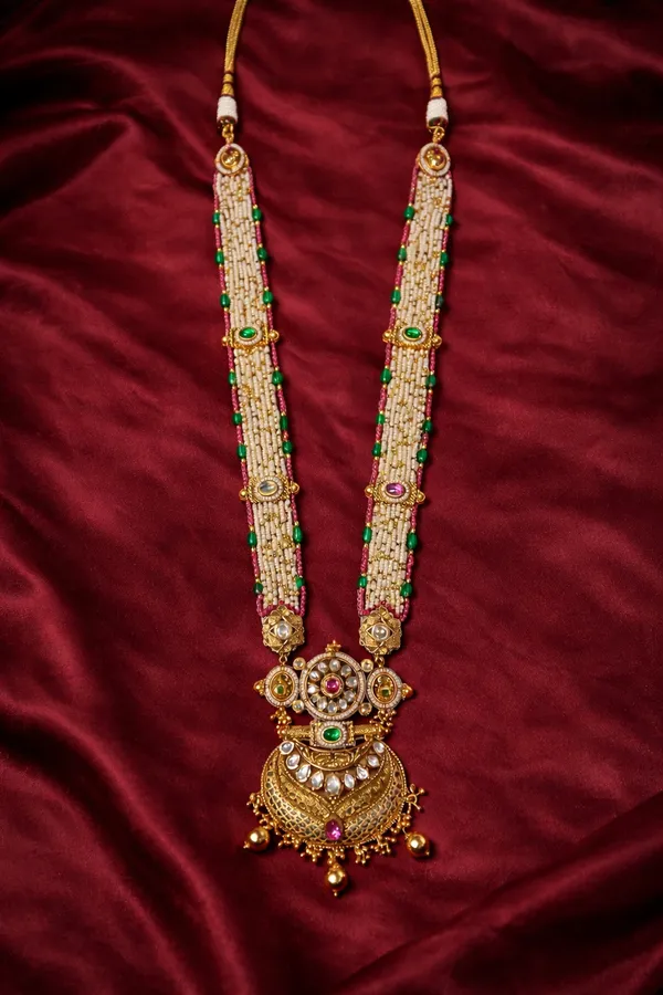 Multicolor_Antique_Gold_Pearl_&_Emerald_Long_Necklace_Set_With_Chandbali_For_Women