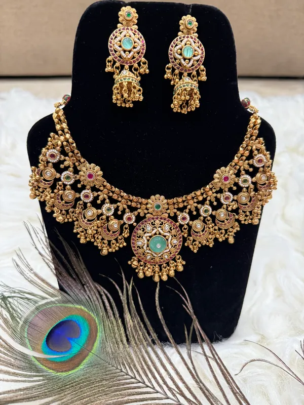 Multicolor_Alloy_Antique_Gold_Kundan_Turquoise_Stone_Necklace_Set_For_Women