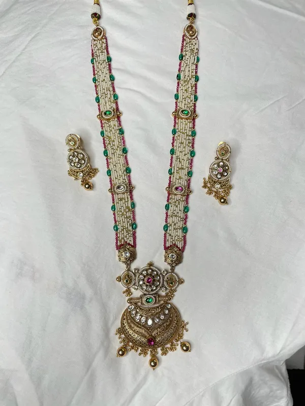 Multicolor_Antique_Gold_Traditional_Beaded_Long_Necklace_Set_For_Women