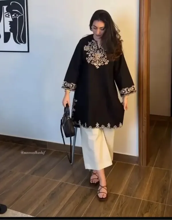 Black_Embroidered_Kurta_With_Ivory_Wide_Leg_Pants