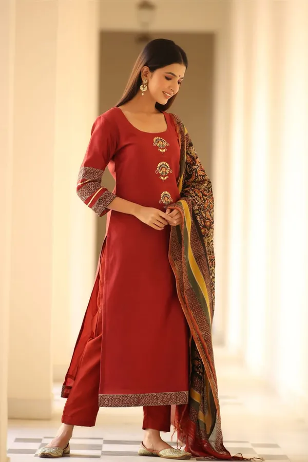 Red_Kurta_Set_With_Embroidered_Motifs_And_Printed_Dupatta