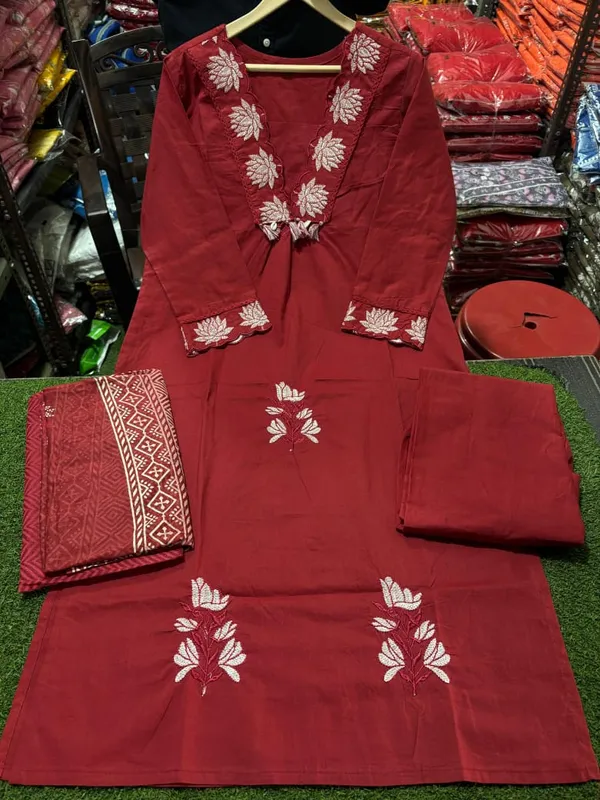 Maroon_Cotton_Printed_Kurta_Pant_Set_with_Dupatta_for_Women_|_Elegant_Ethnic_Wear