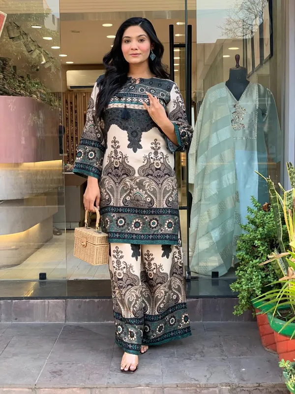 Royal_Ethnic_Multicolour_Printed_Kurta_Set_With_Designer_Palazzo_Pants