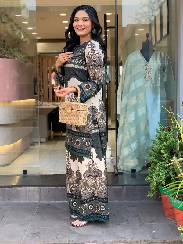 Royal_Ethnic_Multicolour_Printed_Kurta_Set_With_Designer_Palazzo_Pants