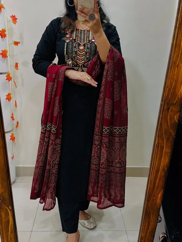 Black_Jaipuri_Hand_Embroidered_Kurta_Set_With_Ajrakh_Print_Dupatta