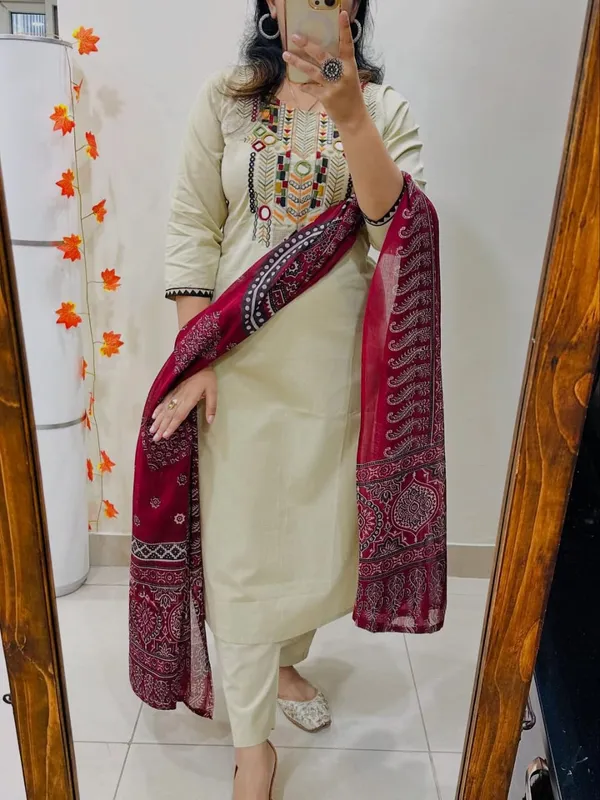 White_Jaipuri_Hand_Embroidered_Kurta_Set_With_Ajrakh_Print_Dupatta