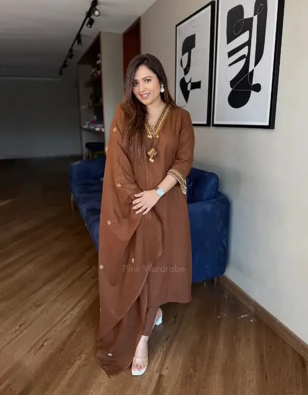 Brown_Embroidered_Kurta_Set_With_Matching_Dupatta