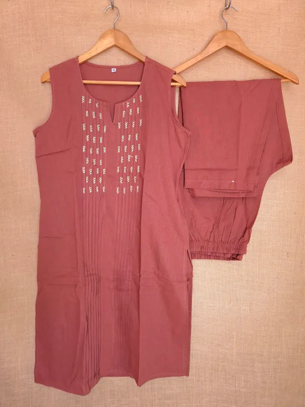Brick_Red_Flax_pure_Cotton_Ethnic_Kurta_Set_For_Women_(Sleeves_Provided)