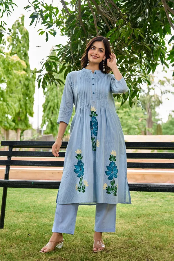 Light_Blue_pure_Cotton_Hand_Painted_Kurta_Set_For_Women