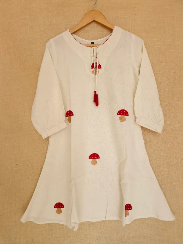 Cream_White_Flax_Cotton_Embroidered_mushroom_Kurta_Set_For_Women