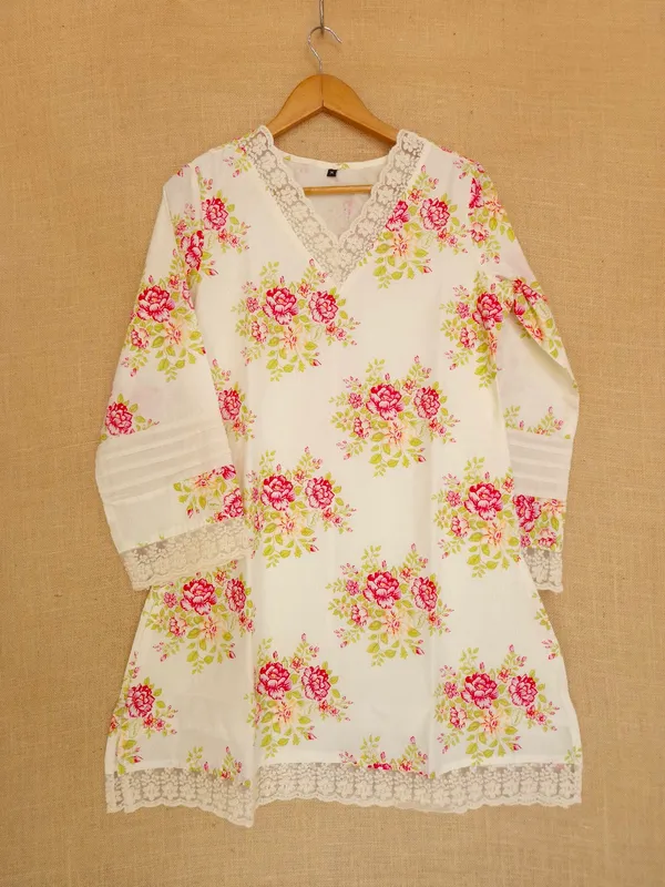 Cream_White_pure_Cotton_flower_print_with_pleating_and_lace_work_Kurta_Set_co_ord_set_For_Women