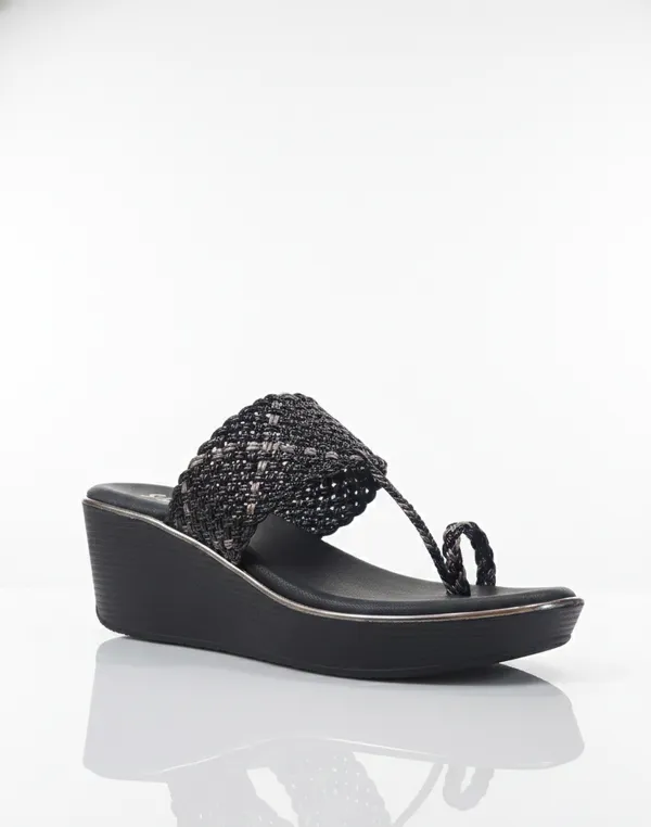 Black_Polyurethane_Premium_Sandals_For_Women