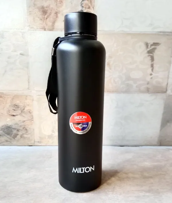 Milton_Aura_1000_Thermosteel_Water_Bottle,_24_Hr_Hot_and_Cold_I_Leak_Proof_Lid,_ISI_Certified_I_Vacuum_Insulated_I_for_Office,_Gym,_School_I_Black