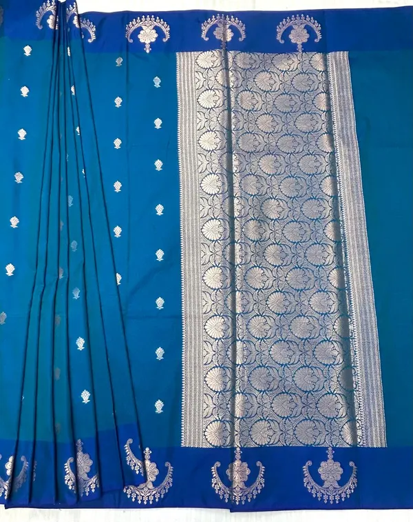 Rama_Blue_Pure_Silk_Saree_With_Zari_Weaving_And_Temple_Border_For_Women