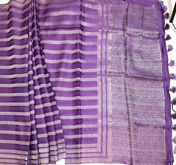 Purple_Silk_Saree_With_Zari_Border_For_Women