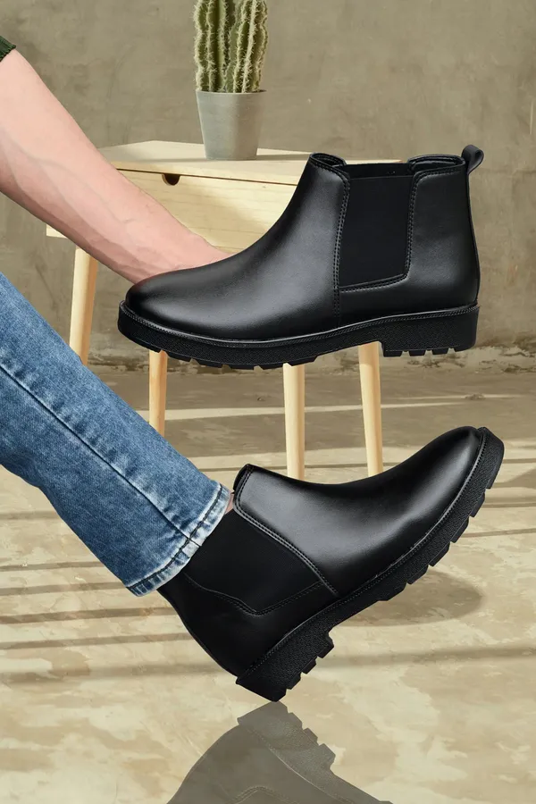 Veltrix_Chelsea_Ankle_Boots_Classic_Slip_On_Formal_Boots_For_Men_(Black)